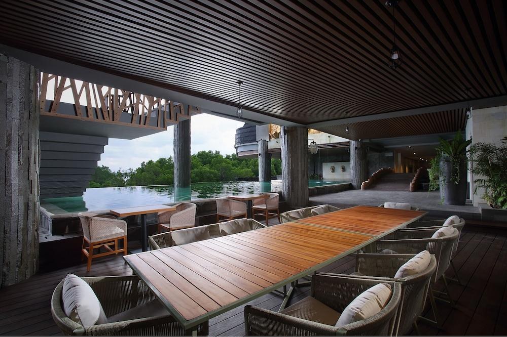 The Crystal Luxury Bay Resort Nusa Dua photo 4