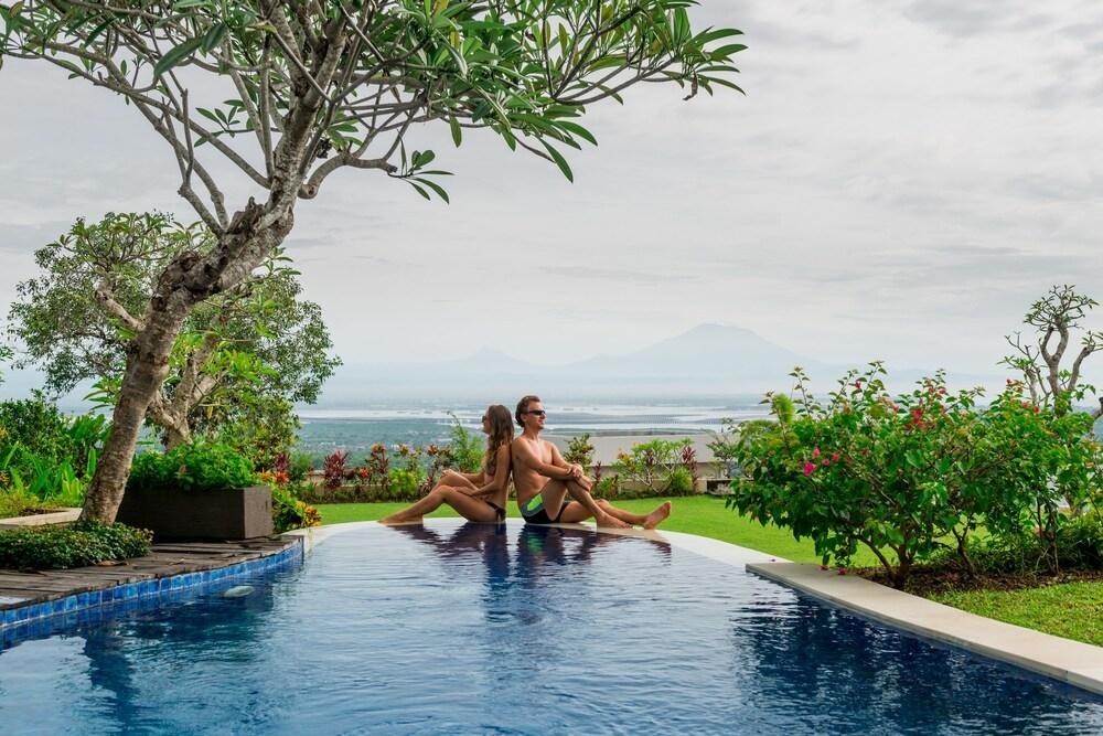 Sun Island Suites & Spa Goa Gong