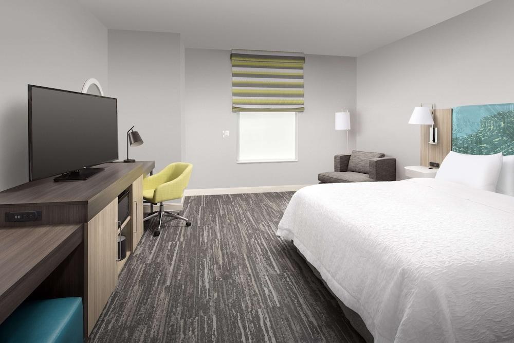 HAMPTON INN MIAMI AIRPORT EAST