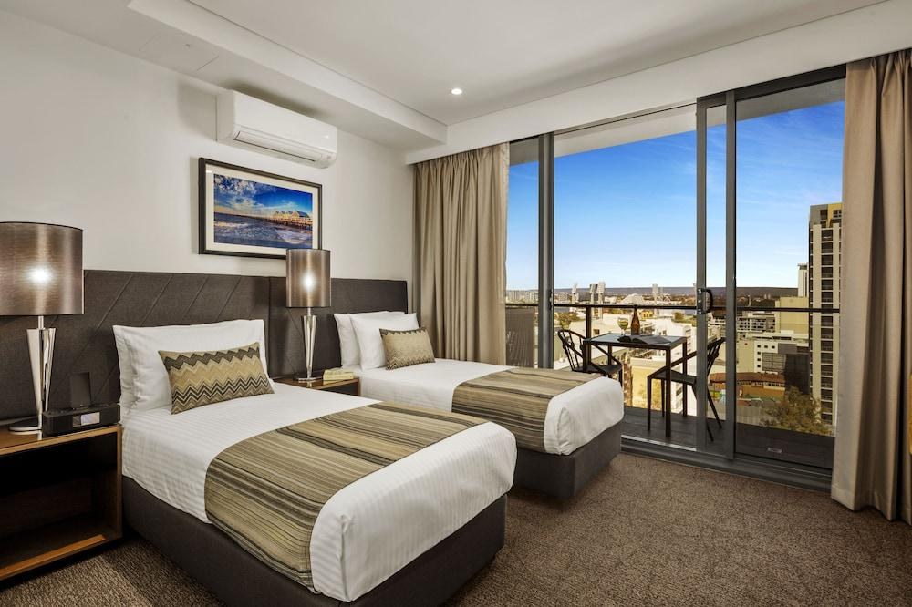 QUEST EAST PERTH APARTMENTS photo 2