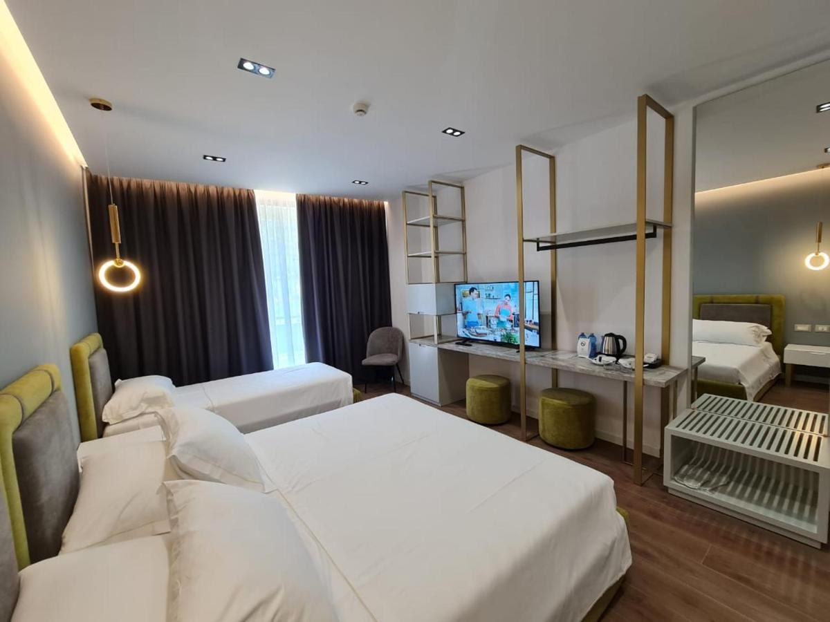 REGINA CITY HOTEL photo 2