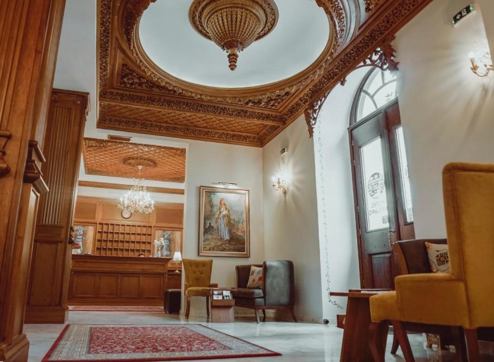 Hotel Argjiro