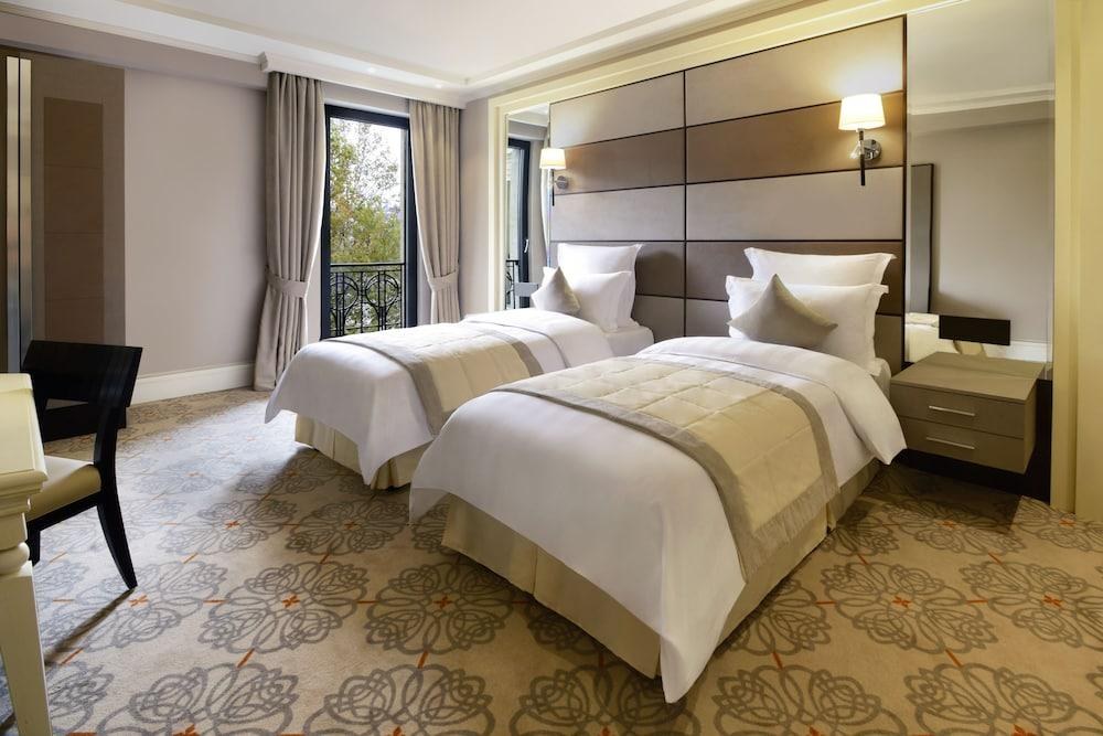 AMBASSADORI TBILISI HOTEL photo 4