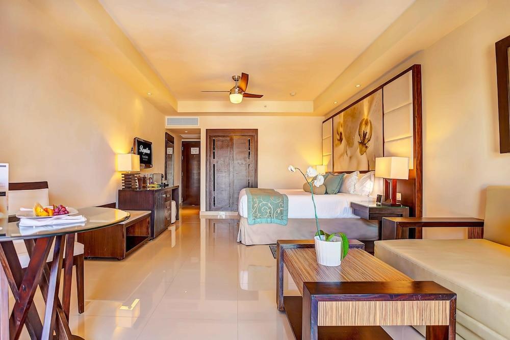 HOTEL HIDEAWAY AT ROYALTON PUNTA CANA ONLY ADULTS photo 2