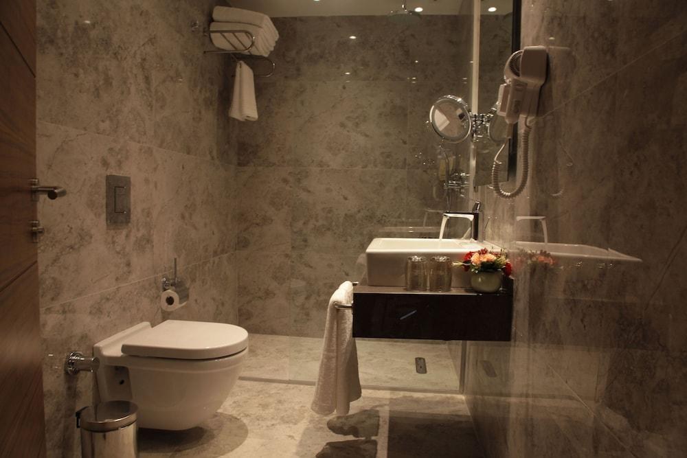 Bricks Airport Hotel Istanbul photo 3