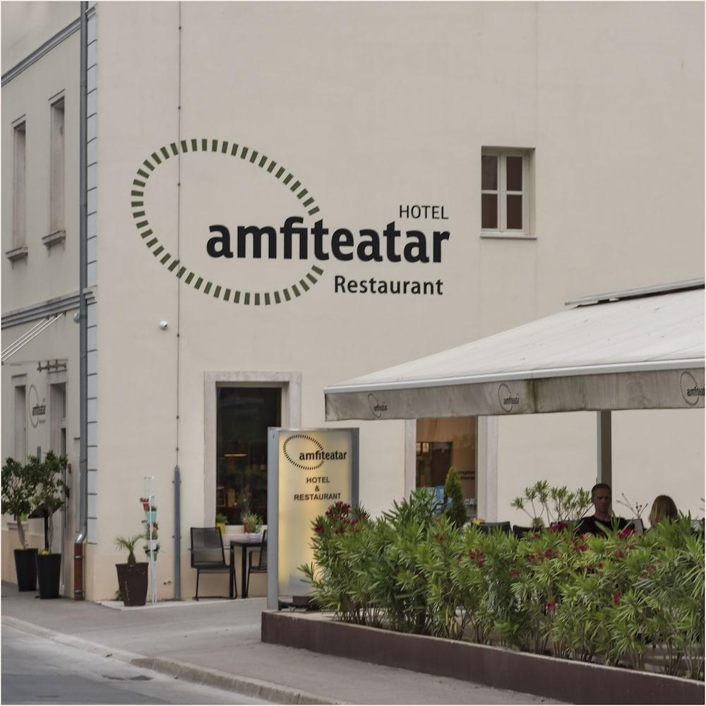 HOTEL AMFITEATAR photo 2