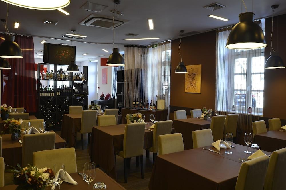 HOTEL AMFITEATAR photo 4