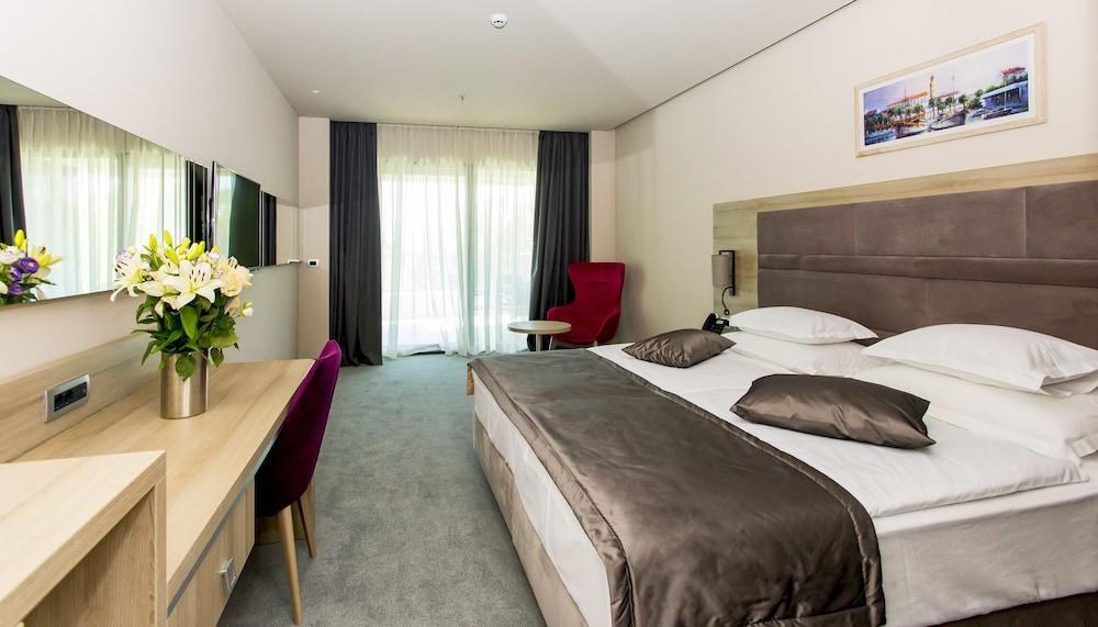 HOTEL PLAZA DUCE photo 2