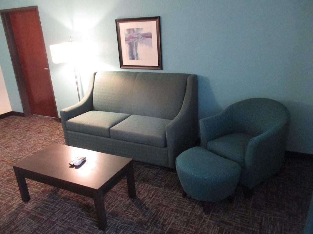 Best Western Plus Executive Residency Elk City photo 3