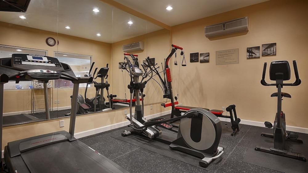 Best Western Plus Manvel Inn & Suites photo 3