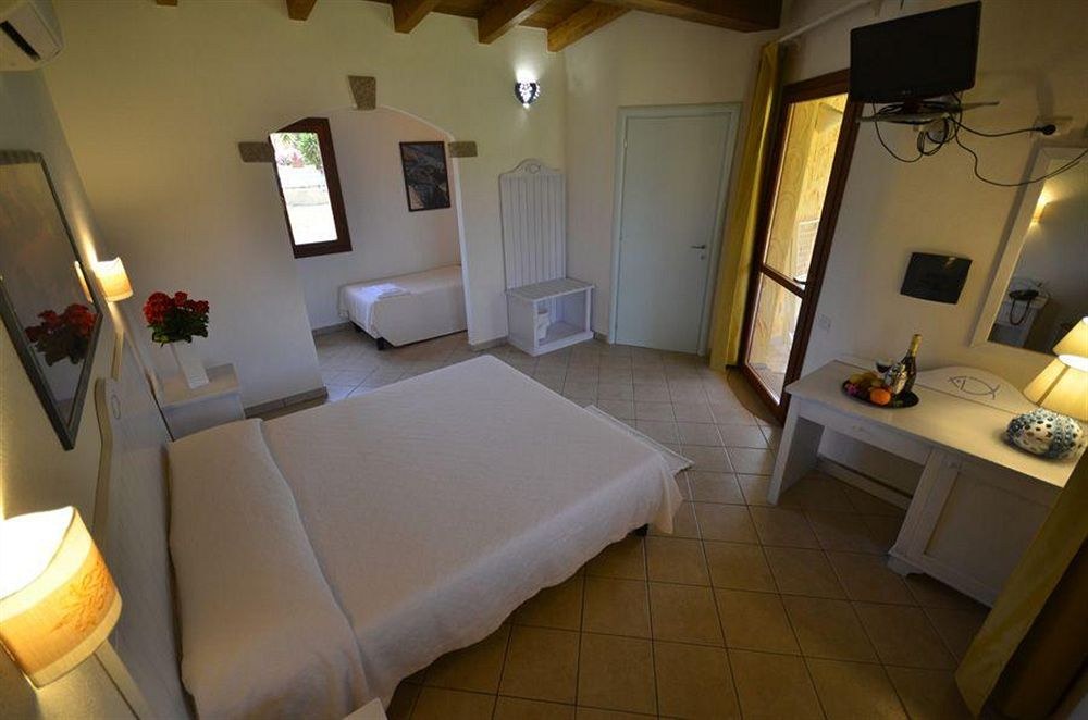 LIMONE BEACH RESORT