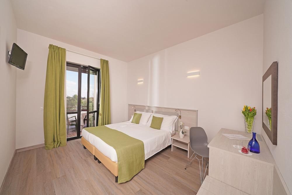 HOTEL SPLENDID SOLE photo 2
