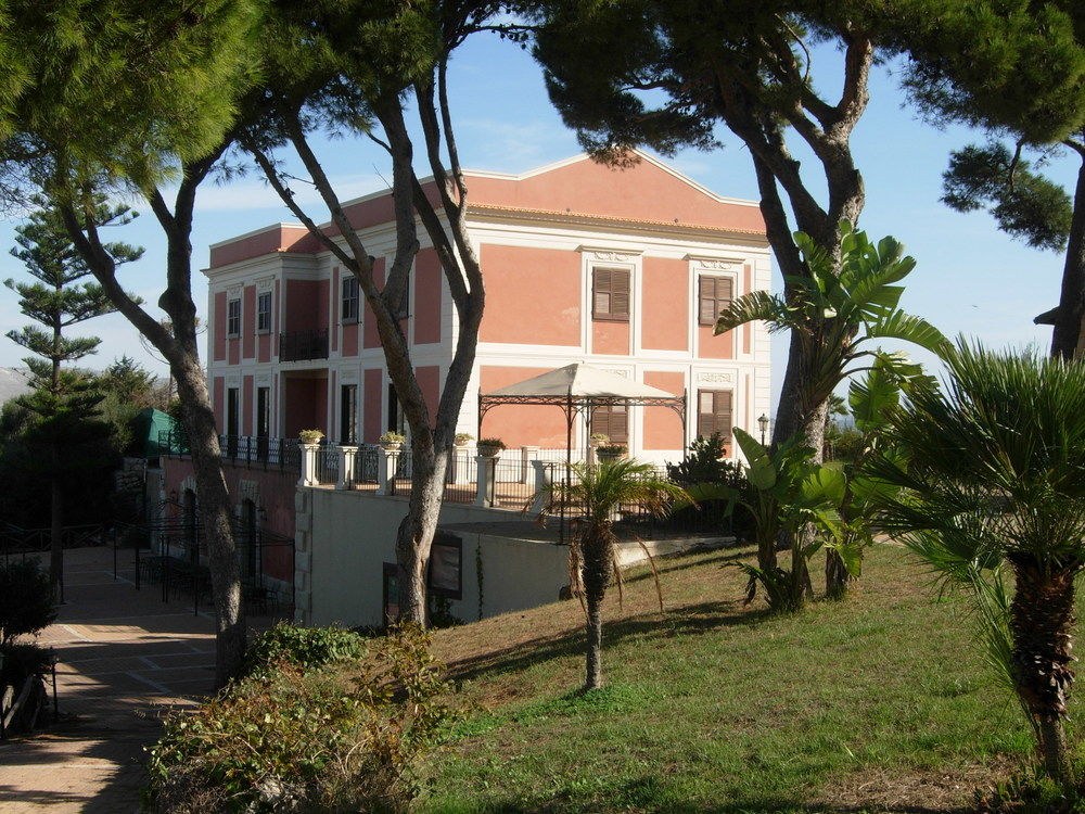 VILLA GIULIANA