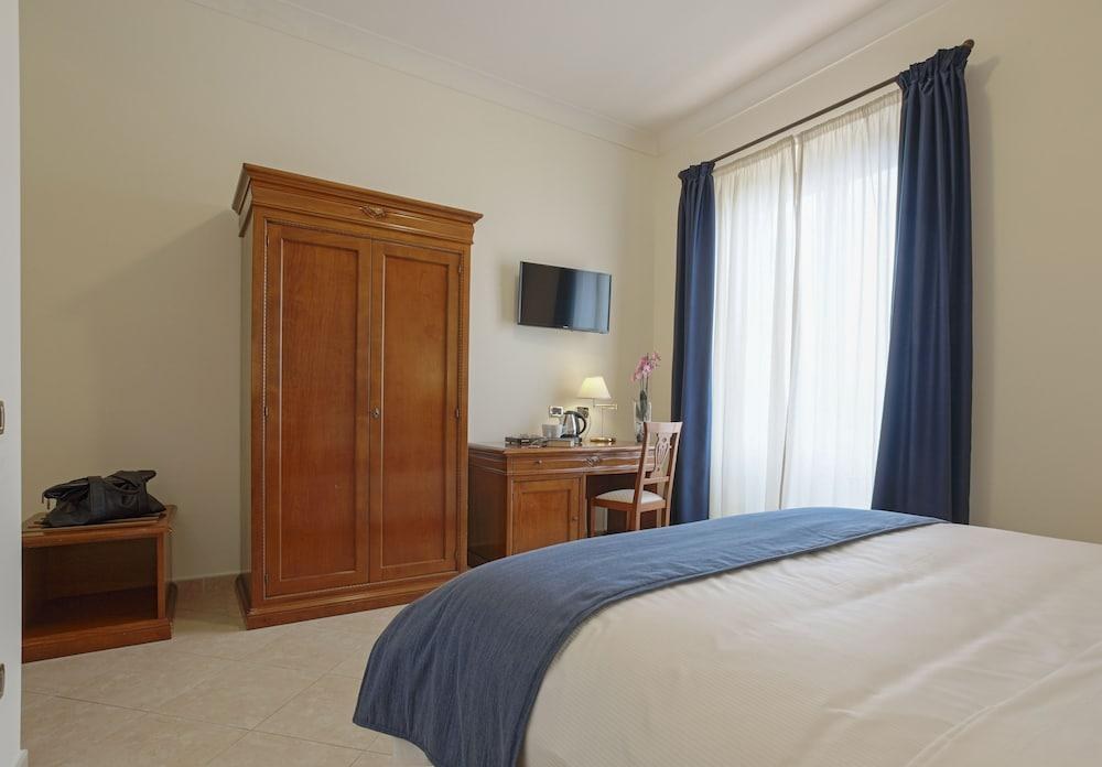VILLA GIULIANA photo 4