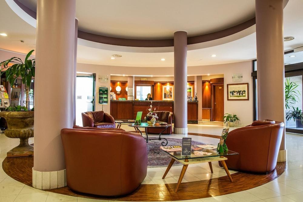 HOTEL GLIS photo 2