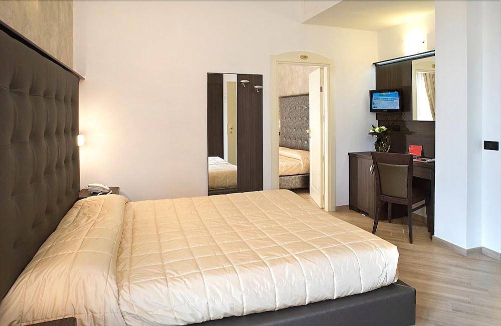 HOTEL VILLA LUIGIA photo 2