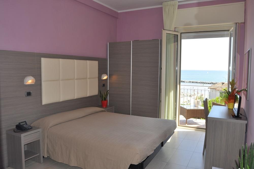 Hotel Playa photo 2