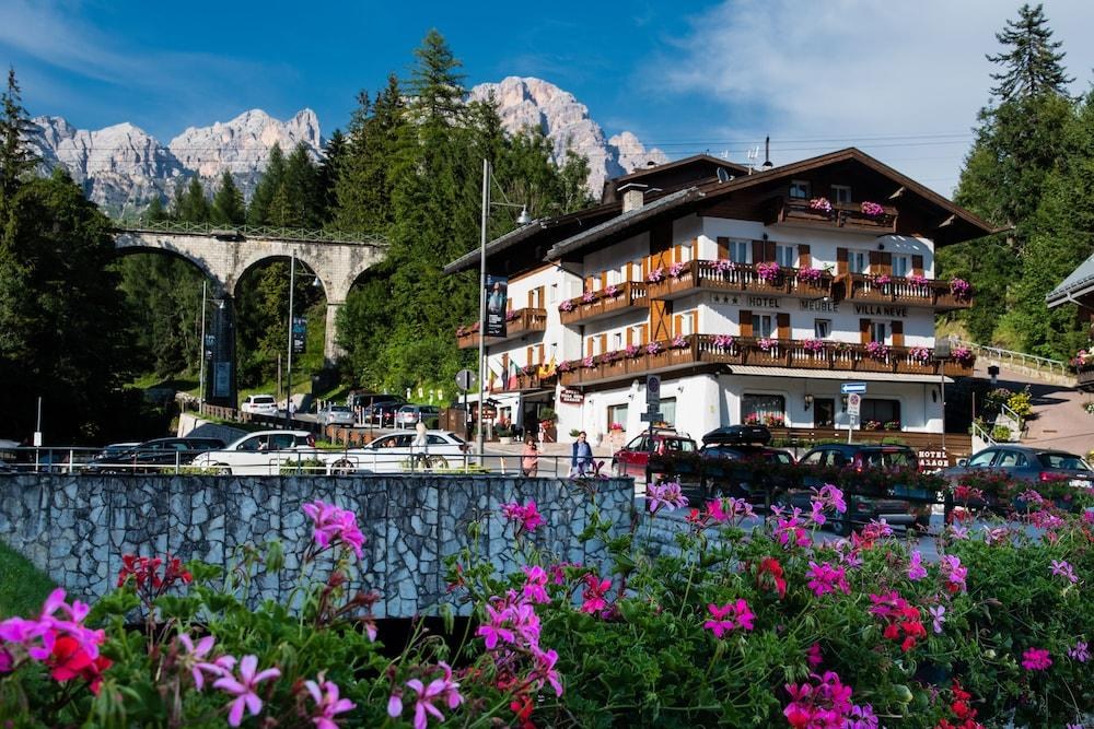 HOTEL MEUBLÉ VILLA NEVE - CORTINA