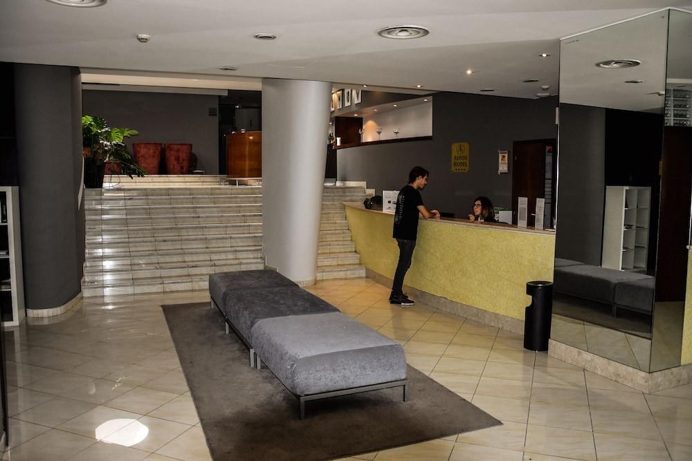 Aston Hotel photo 4