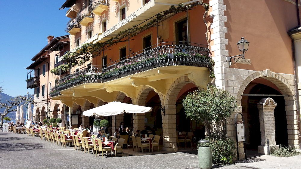 ALBERGO RISTORANTE GARDESANA