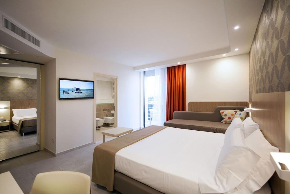 HOTEL ARIA photo 2