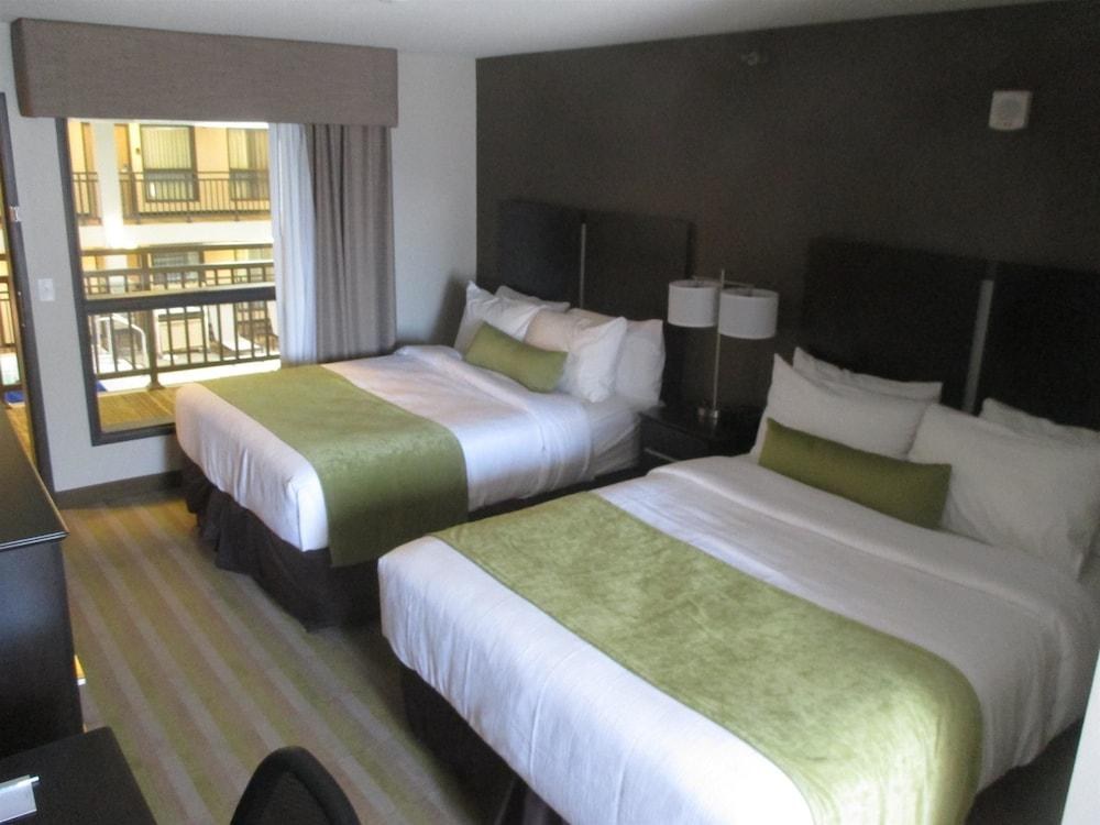 Best Western Harvest Inn & Suites photo 4