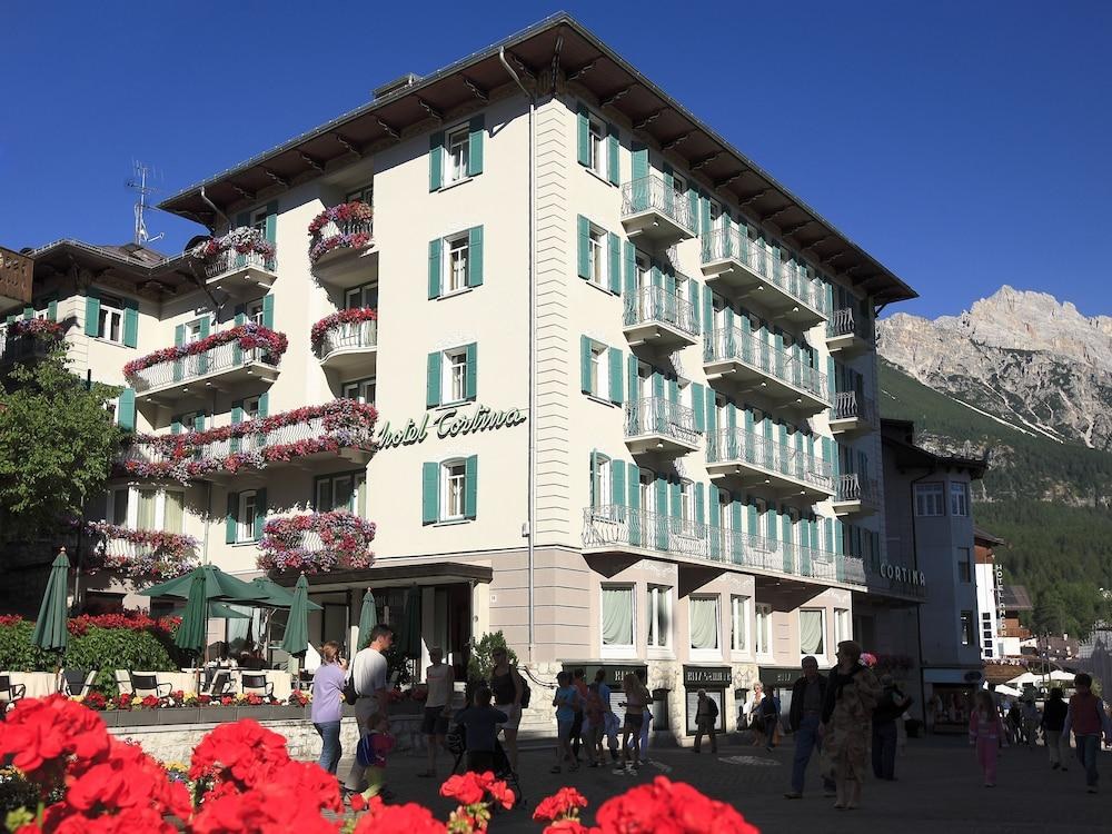 Hotel Cortina photo 4
