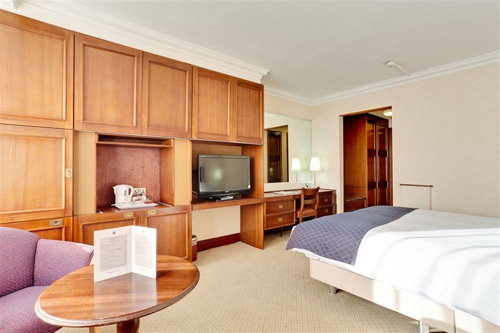 Best Western Plough & Harrow Hotel photo 1