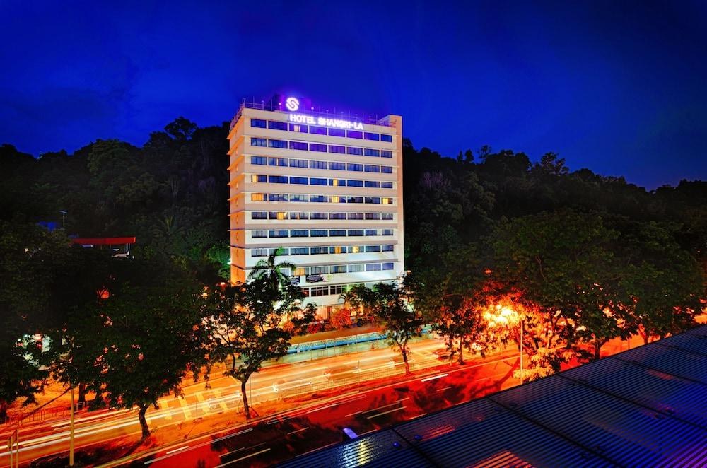 HOTEL SHANGRI-LA photo 2