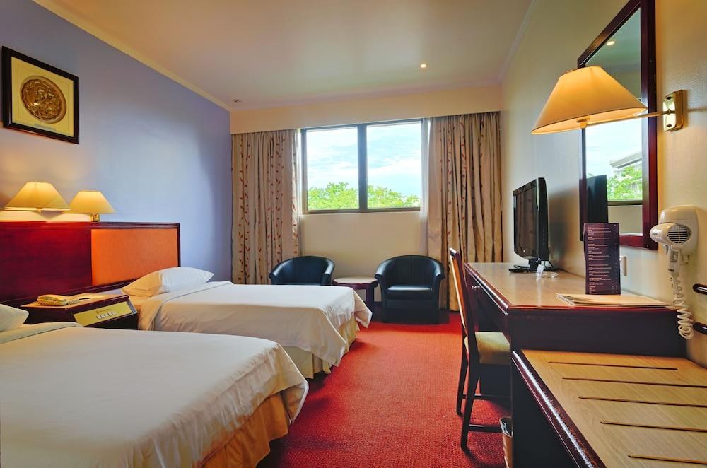HOTEL SHANGRI-LA photo 4