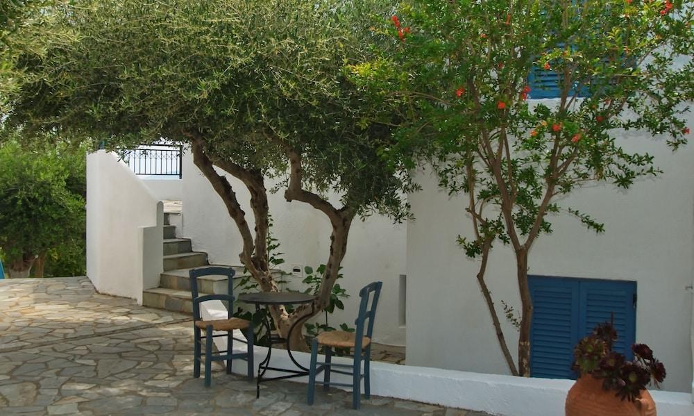 PALATIA VILLAGE photo 3