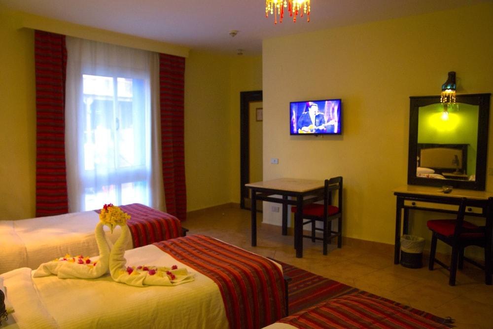 NAAMA BLUE HOTEL photo 2