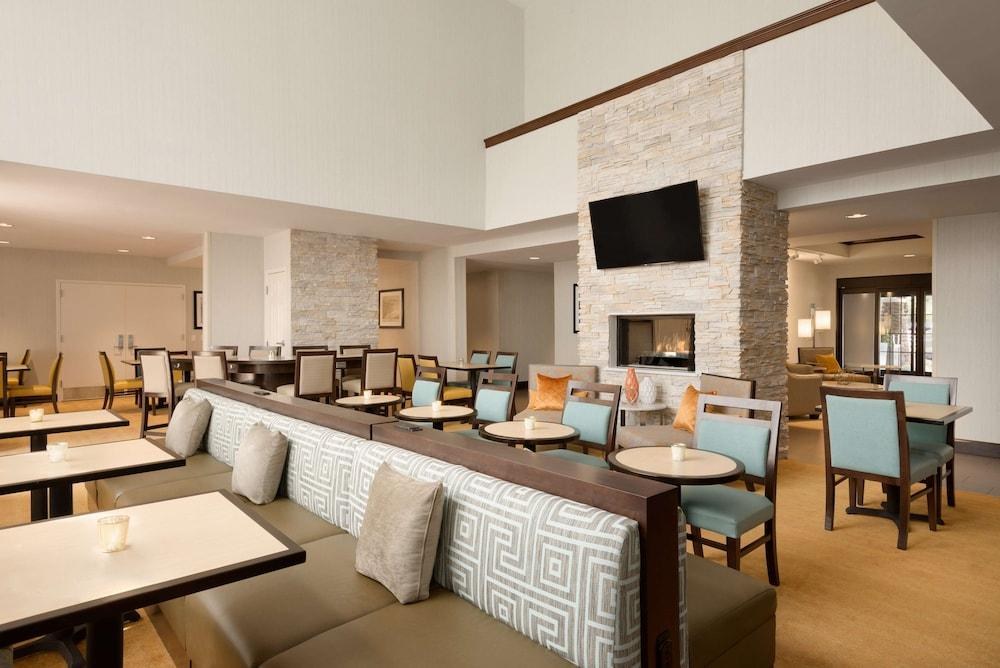 Homewood Suites by Hilton Jacksonville Deerwood Park