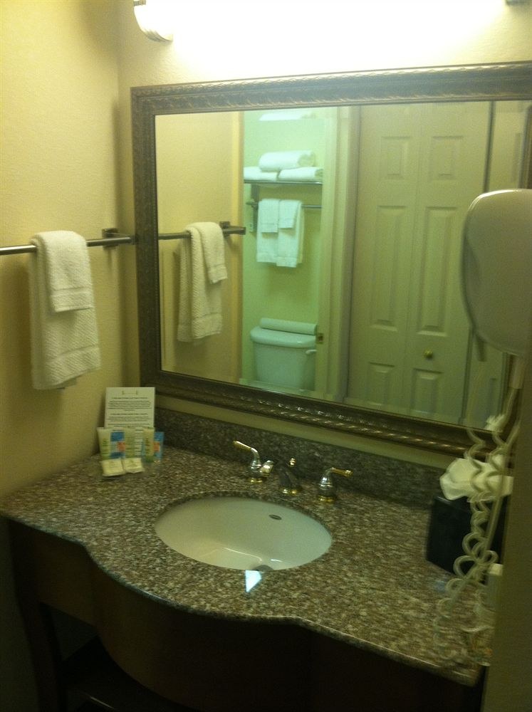 Homewood Suites by Hilton Jacksonville Deerwood Park photo 1