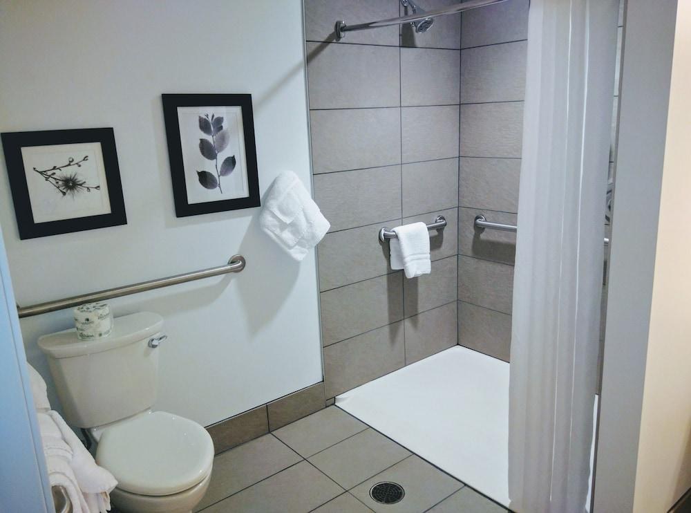 COUNTRY INN AND SUITES SEATTLE AIRPORT photo 3