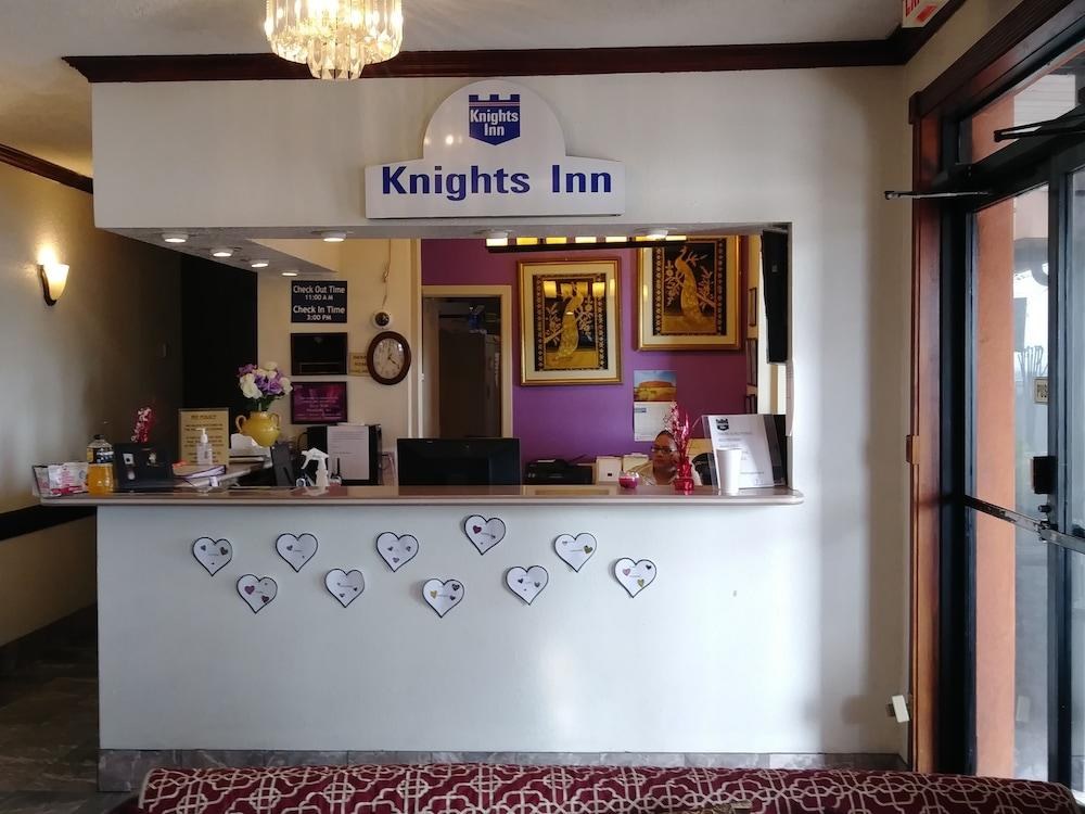 Knights Inn San Antonio near AT&T Center photo 4