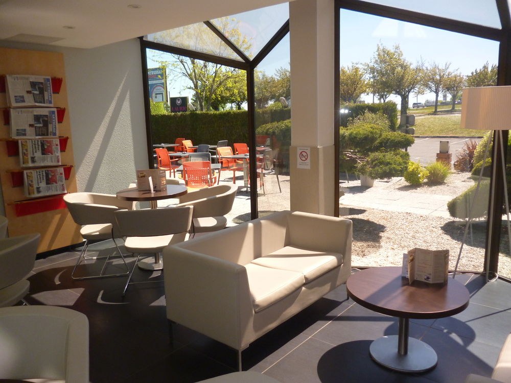 Hôtel ibis Saintes photo 1