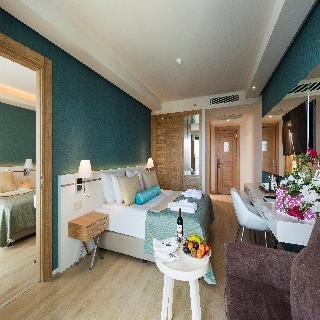 Castival Hotel photo 1