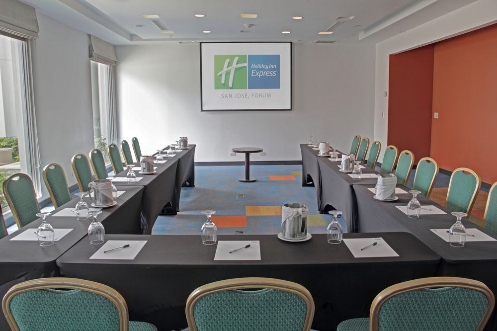 HOLIDAY INN EXPRESS SAN JOSE FORUM photo 1
