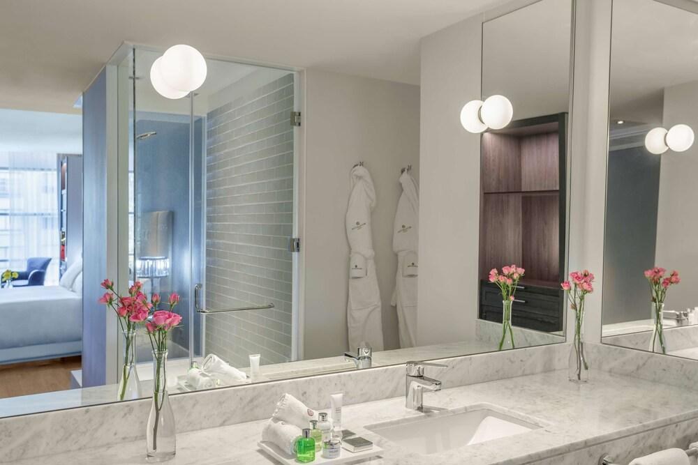 NH COLLECTION SANTIAGO CASACOSTANERA photo 3