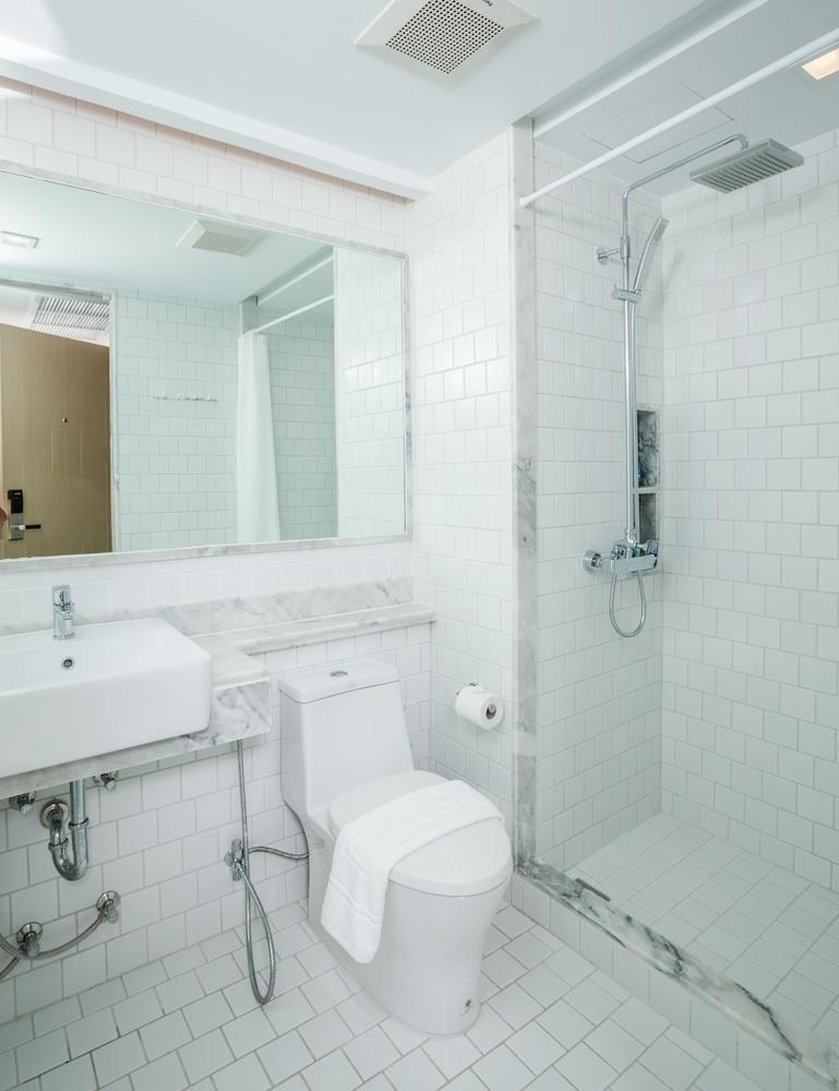 THE BLOC HOTEL photo 3