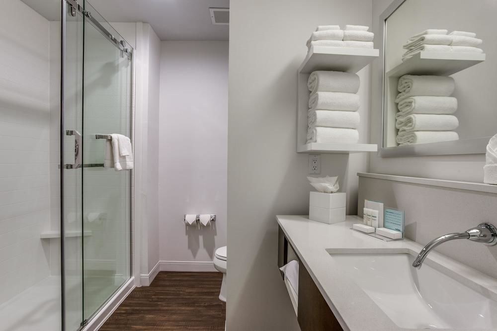 Hampton Inn & Suites North Dallas Central Expy photo 1