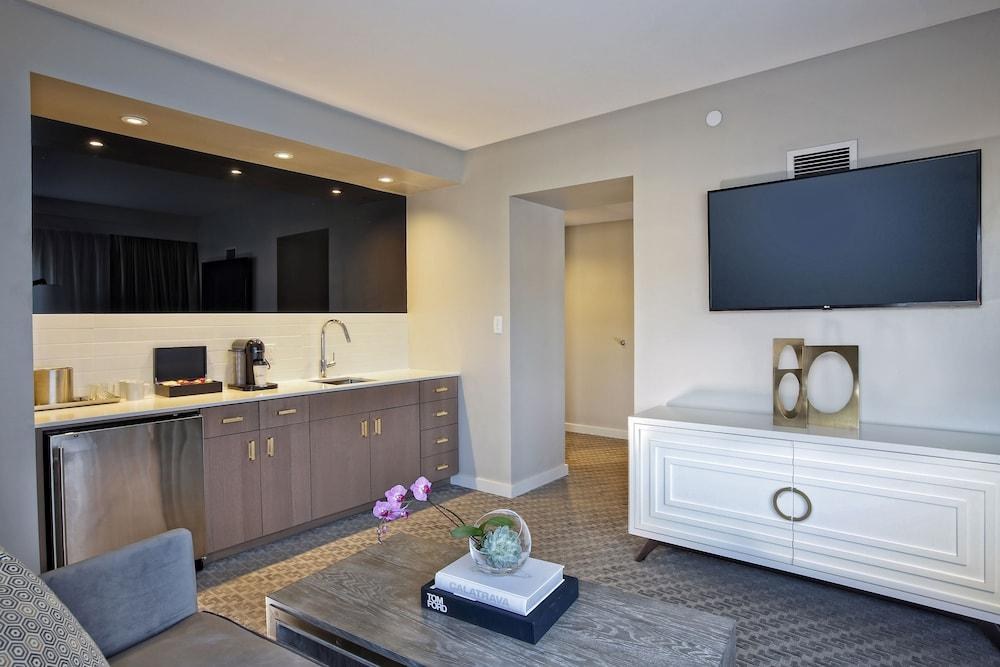 The Statler Dallas, Curio Collection by Hilton photo 4