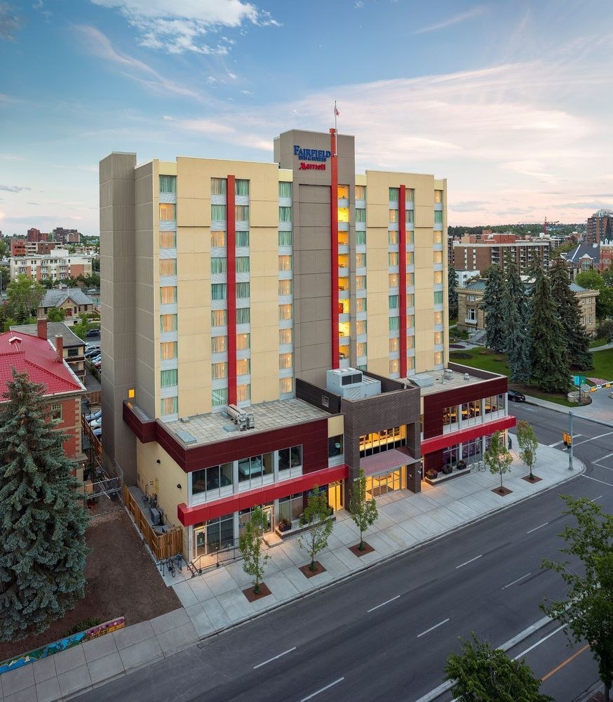 FAIRFIELD INN  SUITES CALGARY DOWNTOWN photo 1