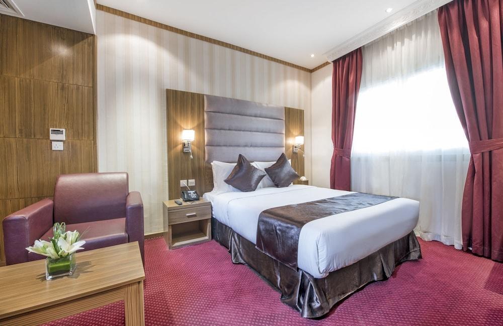 Royal Tulip Hotel photo 4