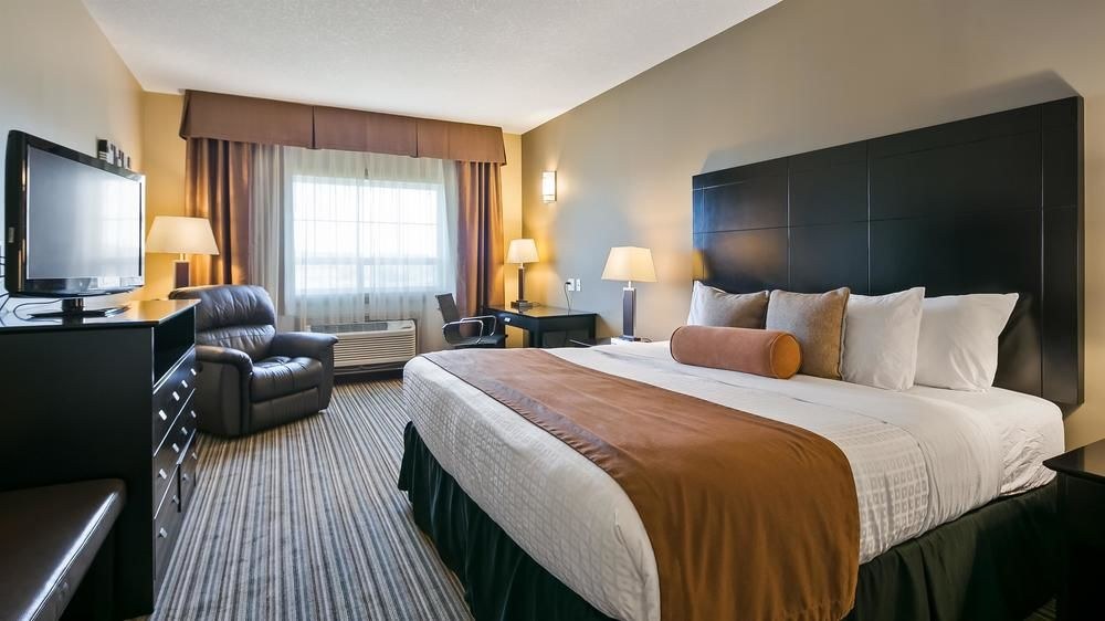 Best Western Plus Peace River Hotel & Suites photo 2