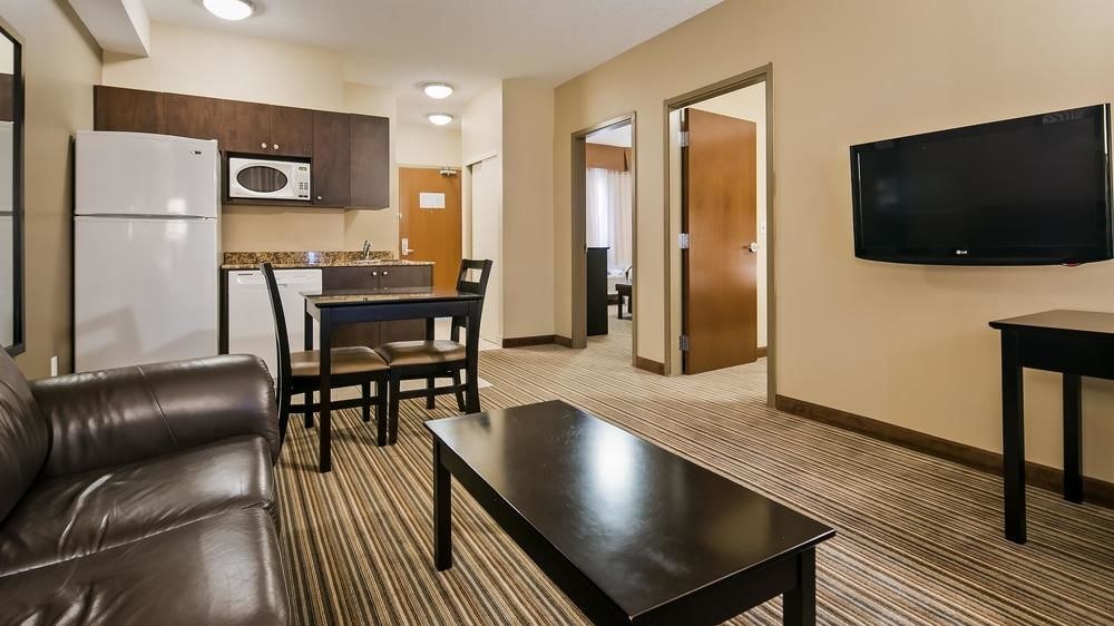 Best Western Plus Peace River Hotel & Suites photo 3