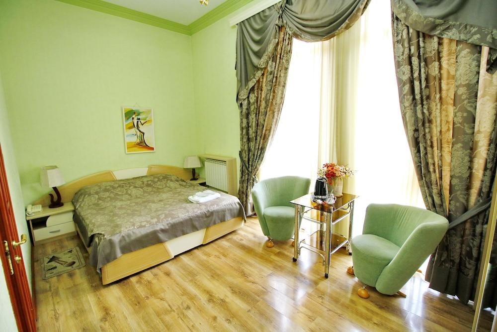 HOTEL IRMENI photo 3