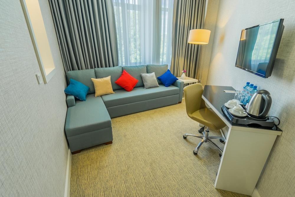 CITY CENTER HOTEL photo 2