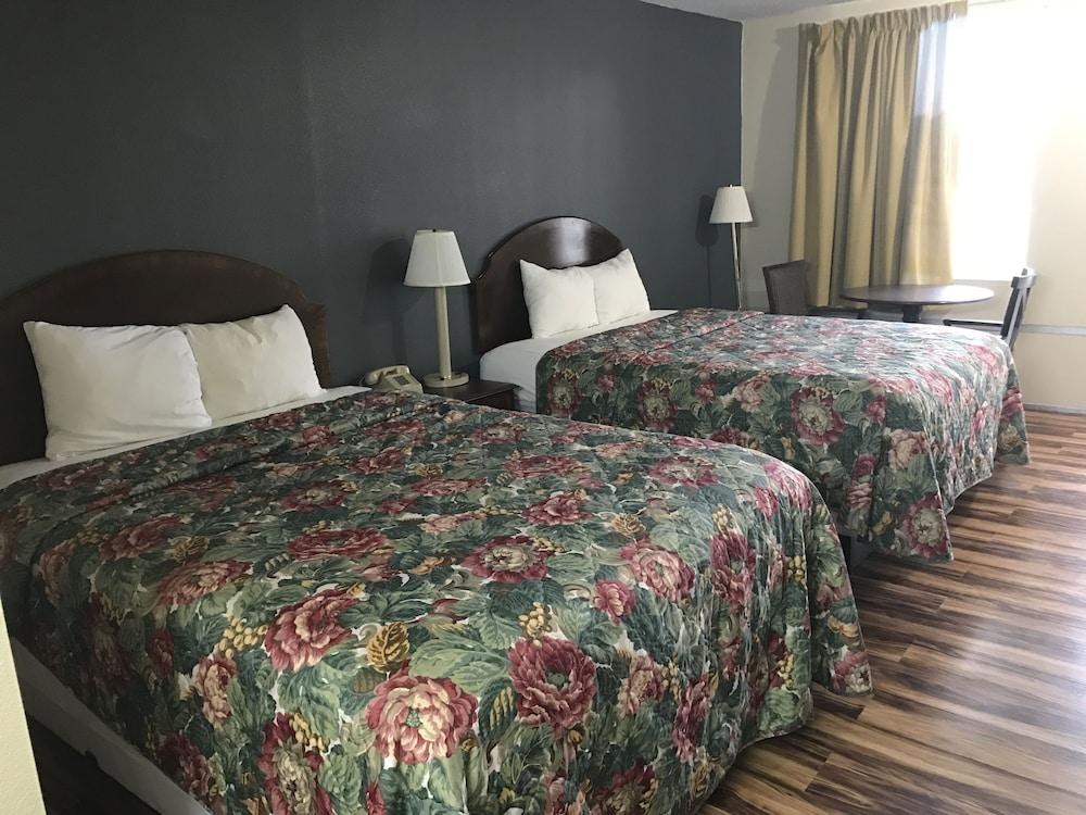 Knights Inn Lumberton photo 3